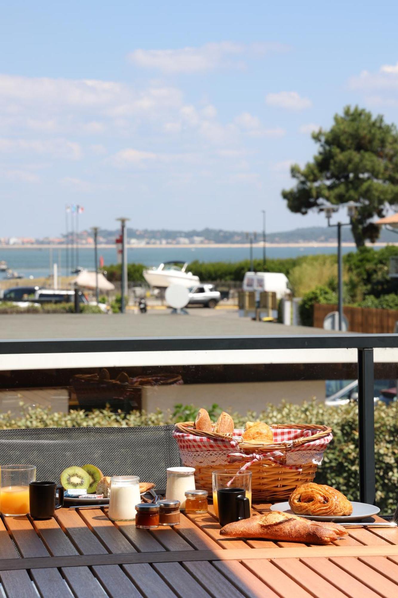 Residence Les Suites Du Ferret Lege-Cap-Ferret Exterior photo